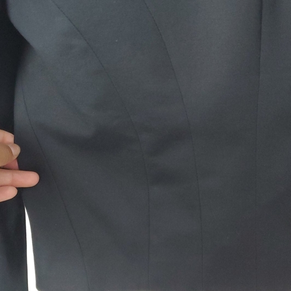 Black blazer - Picture 10 of 12